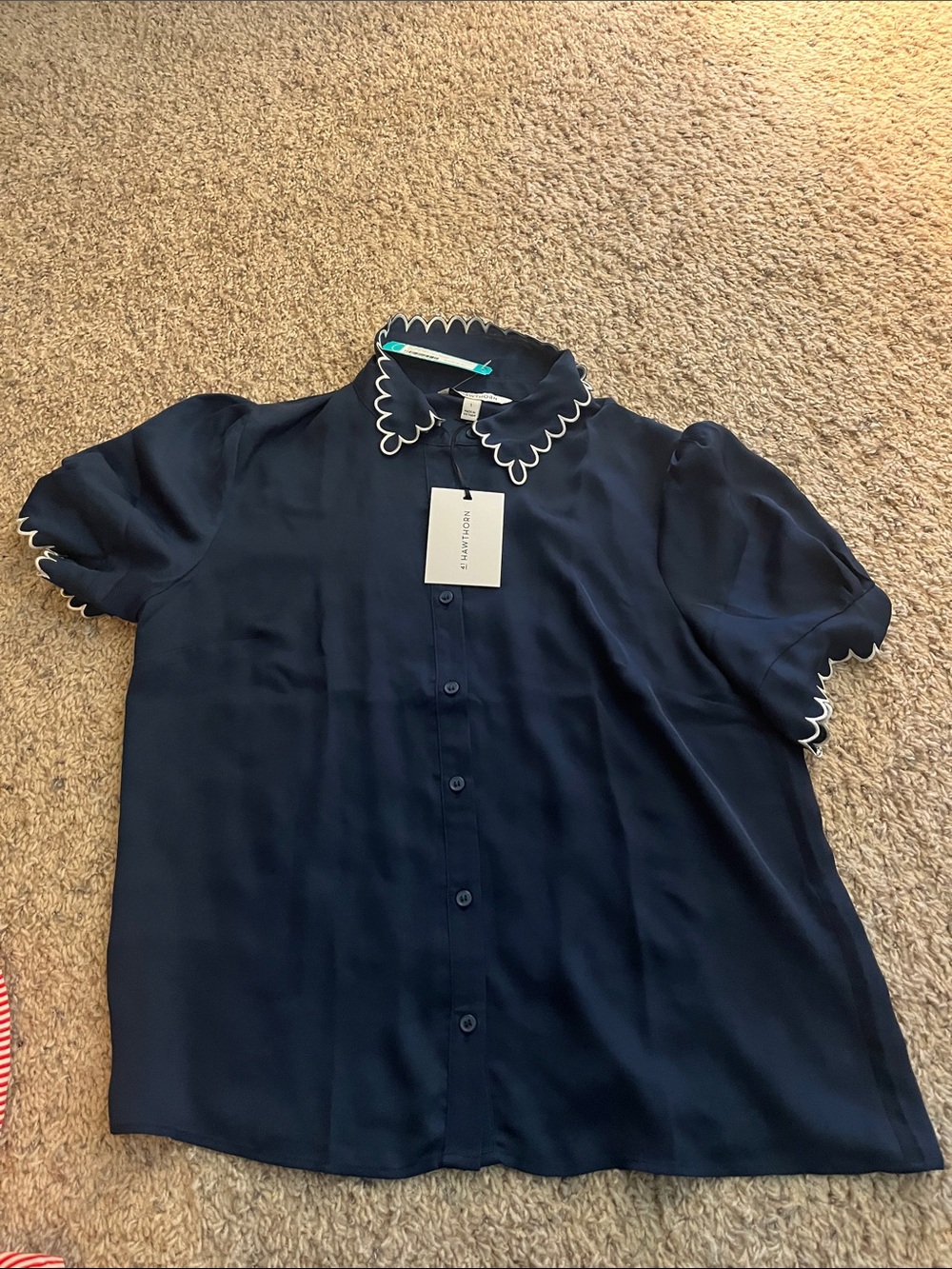 Stitchfix Navy Scallop-Trim Short Sleeve Blouse large. New with tags
